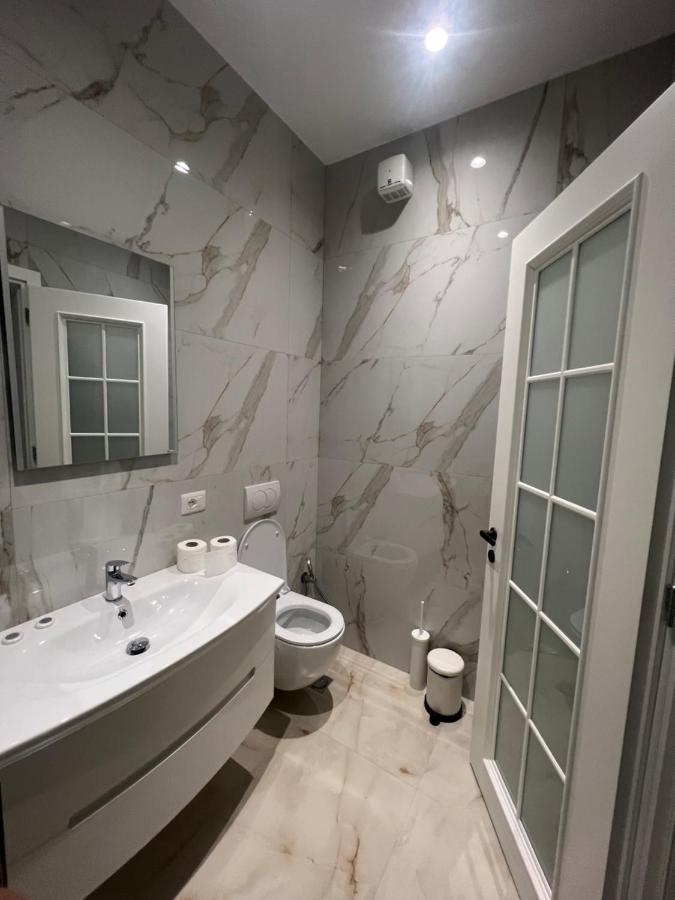 Cane Apartment Emerald Tirana Exterior photo